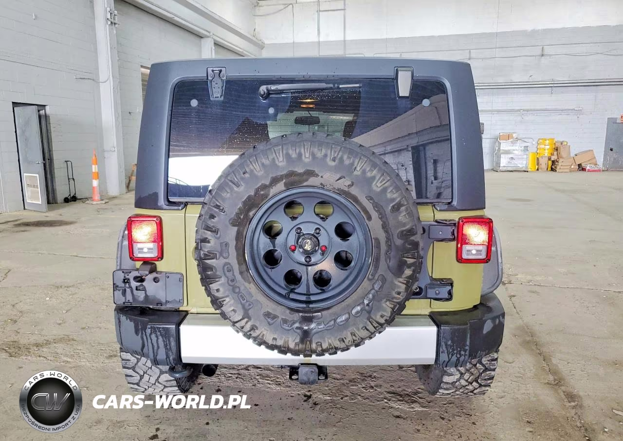 2013 Jeep Wrangler Unlimited Sahara VIN:1C4BJWEG4DL532550 - 6