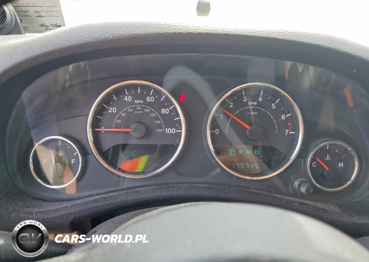 2013 Jeep Wrangler Unlimited Sahara VIN:1C4BJWEG4DL532550 - 9