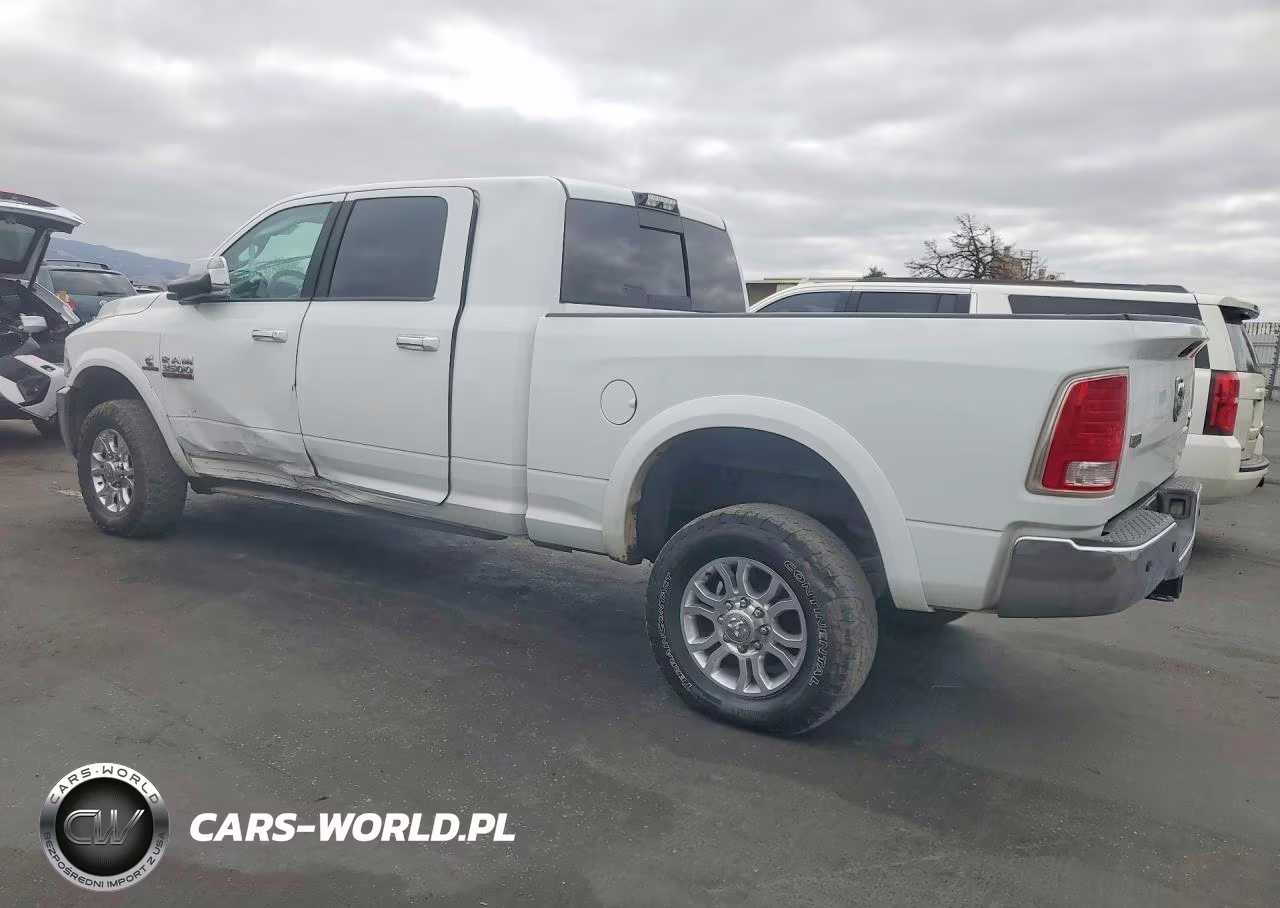 2015 Ram 3500 Laramie VIN:3C63R3MLXFG616826 - 2