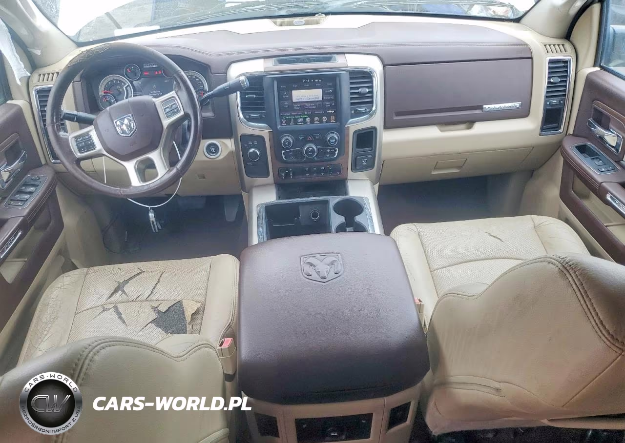 2015 Ram 3500 Laramie VIN:3C63R3MLXFG616826 - 8