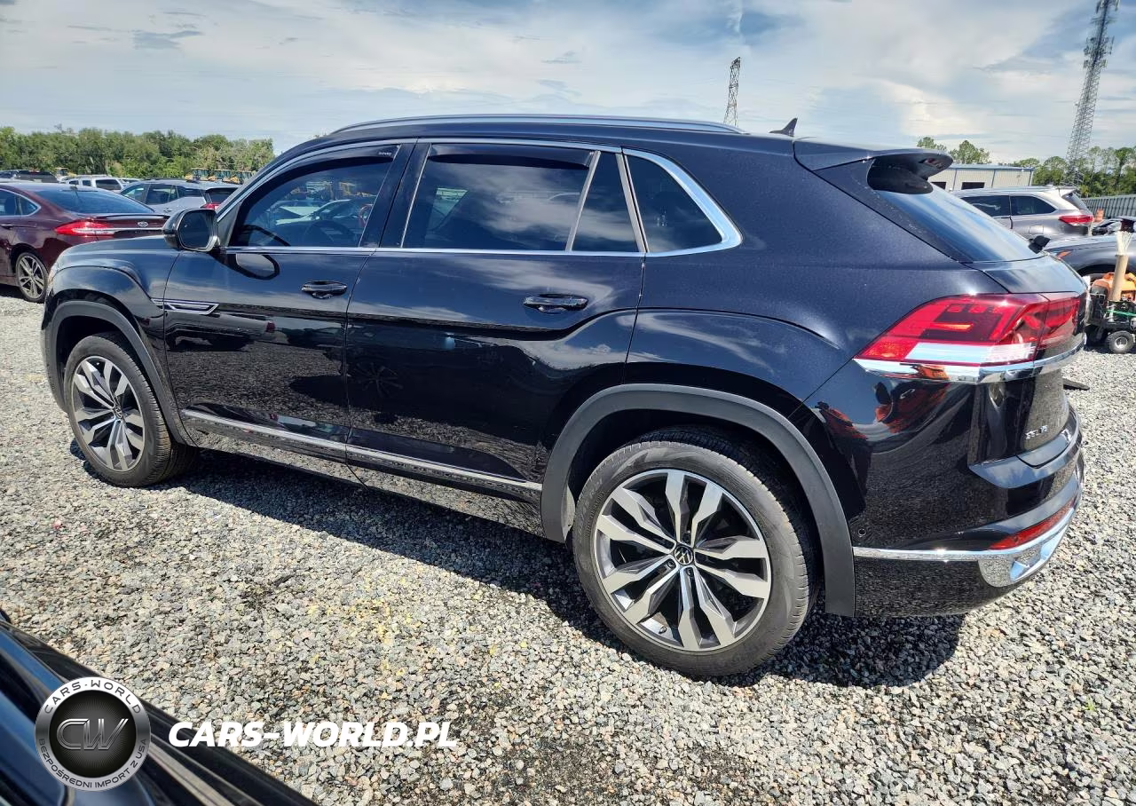 2023 Volkswagen Atlas Cross Sport Sel Premium R-Line VIN:1V2FE2CA5PC224903 - 2