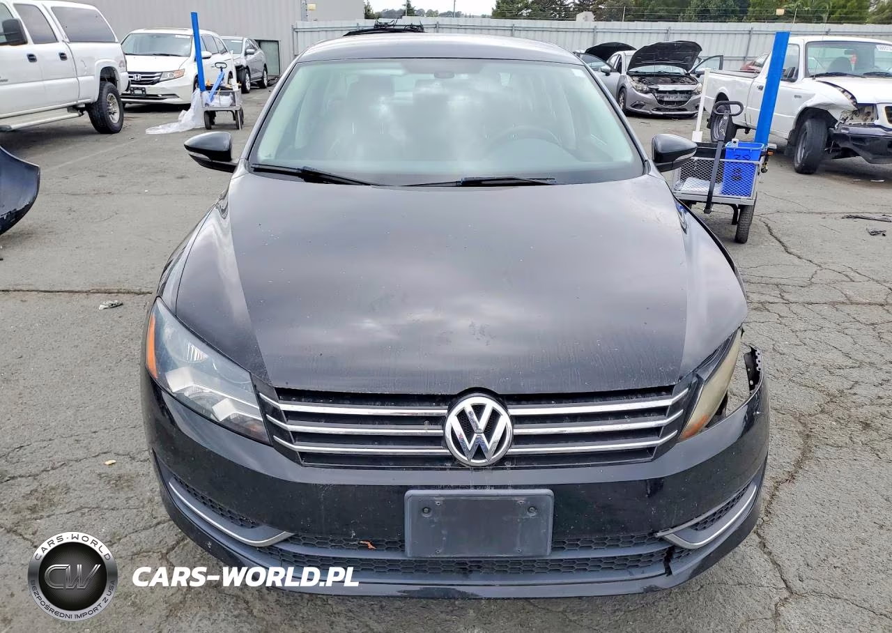 2012 Volkswagen Passat Se VIN:1VWBP7A30CC041282 - 5