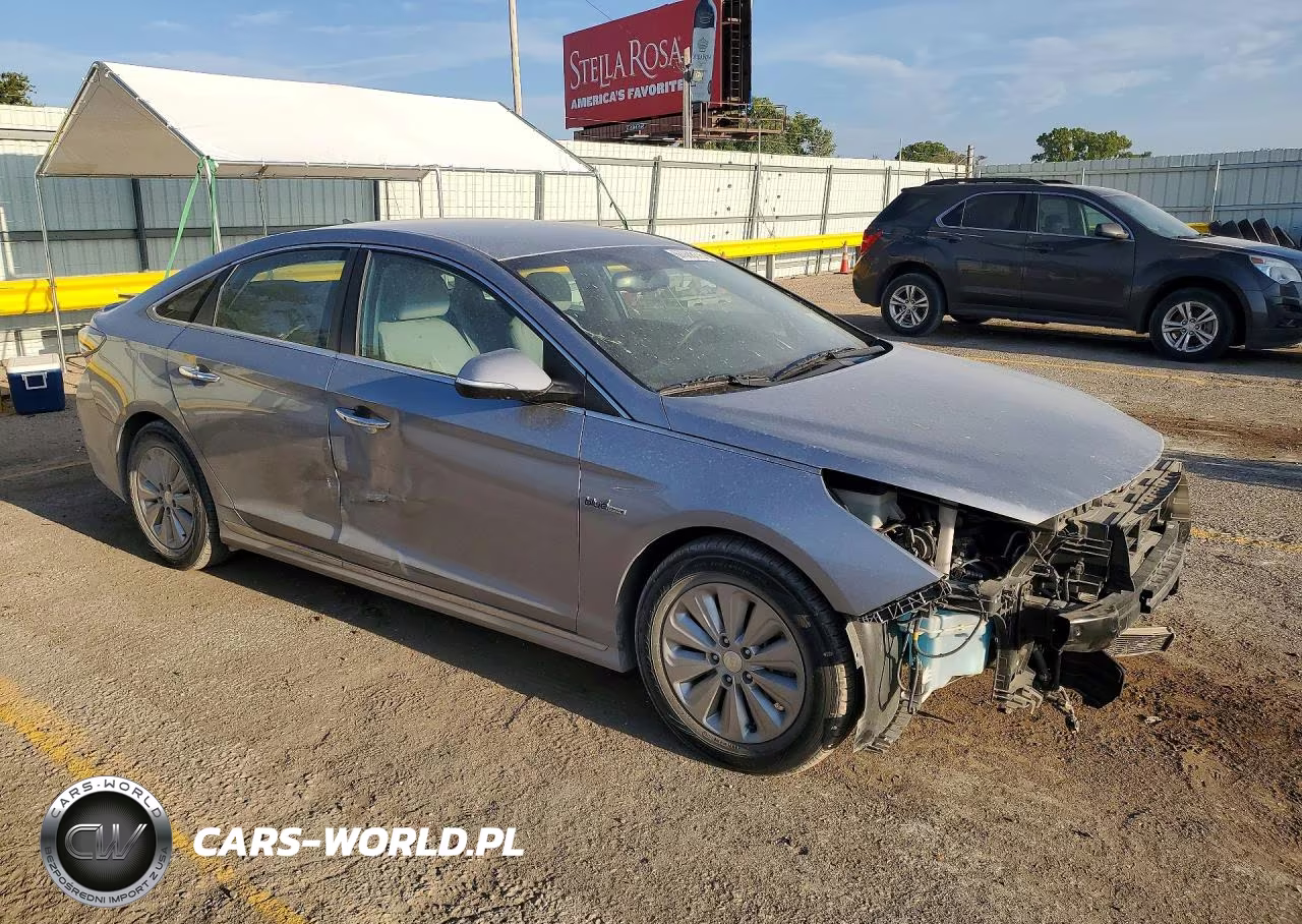 2016 Hyundai Sonata Hybrid Se VIN:KMHE24L11GA029941 - 4
