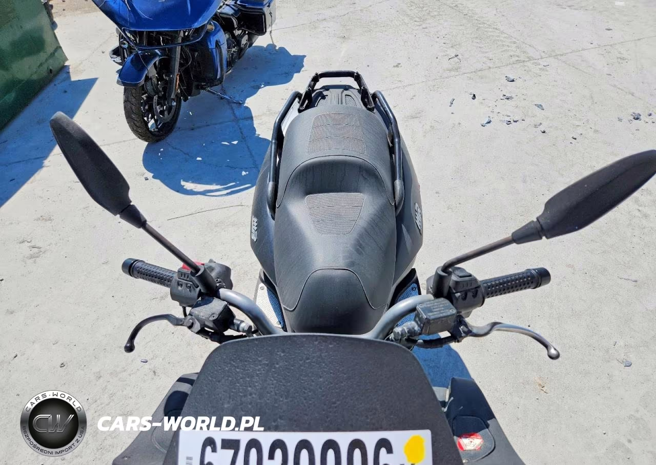 2009 Piaggio Mp3 500 VIN:ZAPM610X495001122 - 5