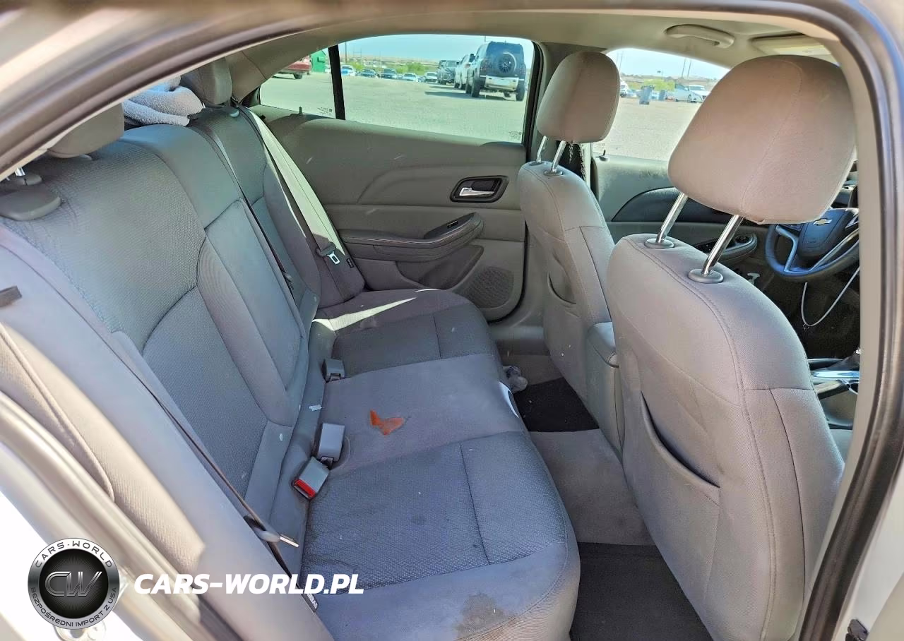 2015 Chevrolet Malibu Ls VIN:1G11B5SL2FF174704 - 10