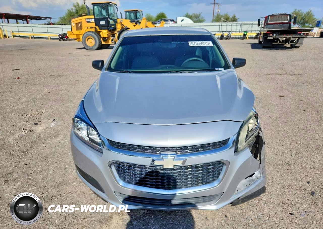 2015 Chevrolet Malibu Ls VIN:1G11B5SL2FF174704 - 5