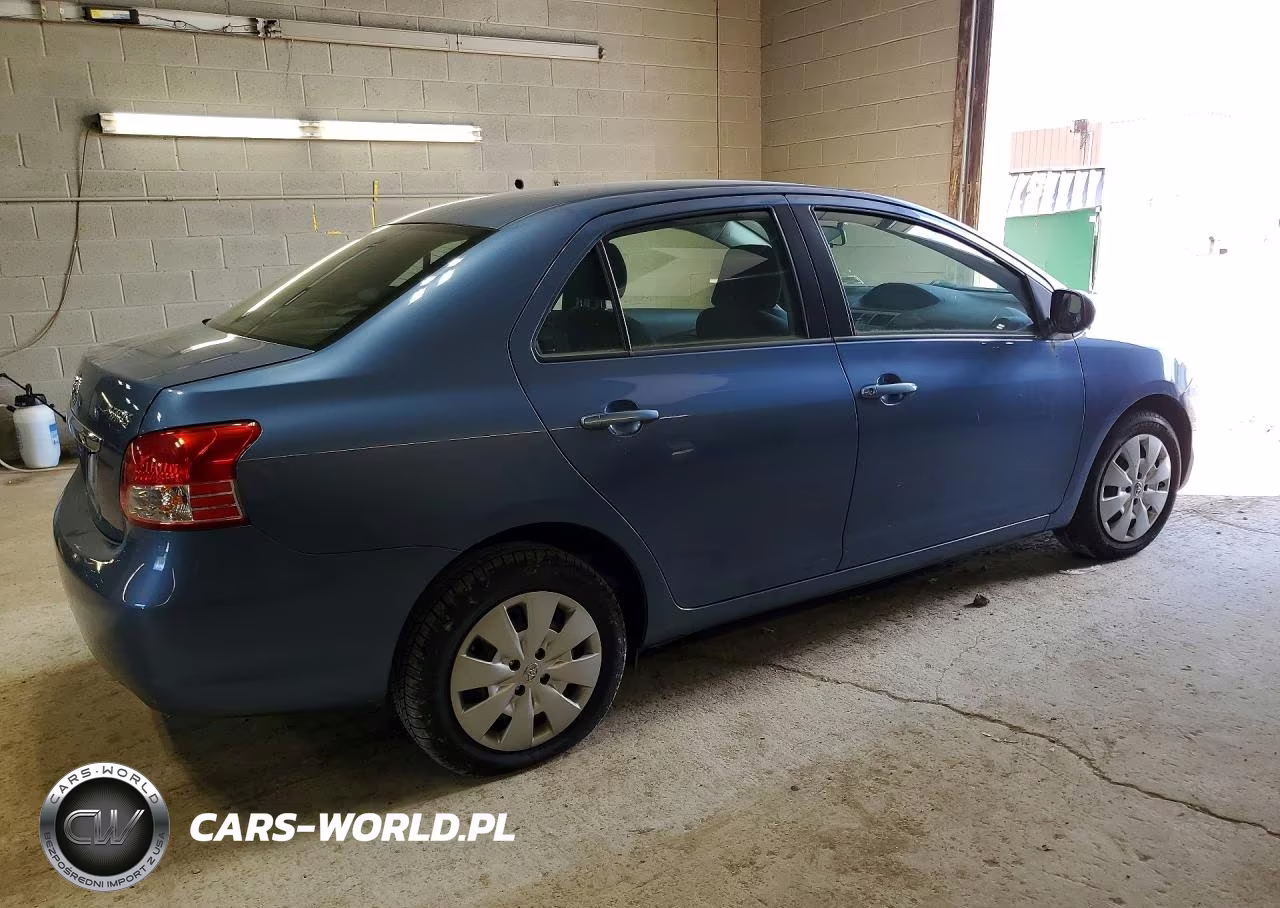 2010 Toyota Yaris Base VIN:JTDBT4K34A1391583 - 3