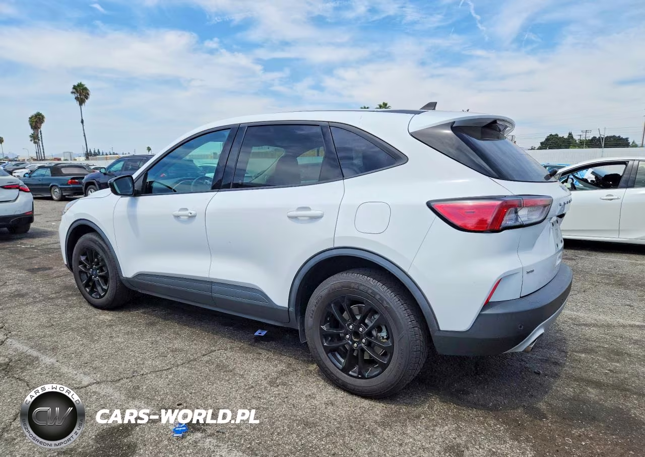 2020 Ford Escape Se Sport VIN:1FMCU0BZ8LUC11212 - 2
