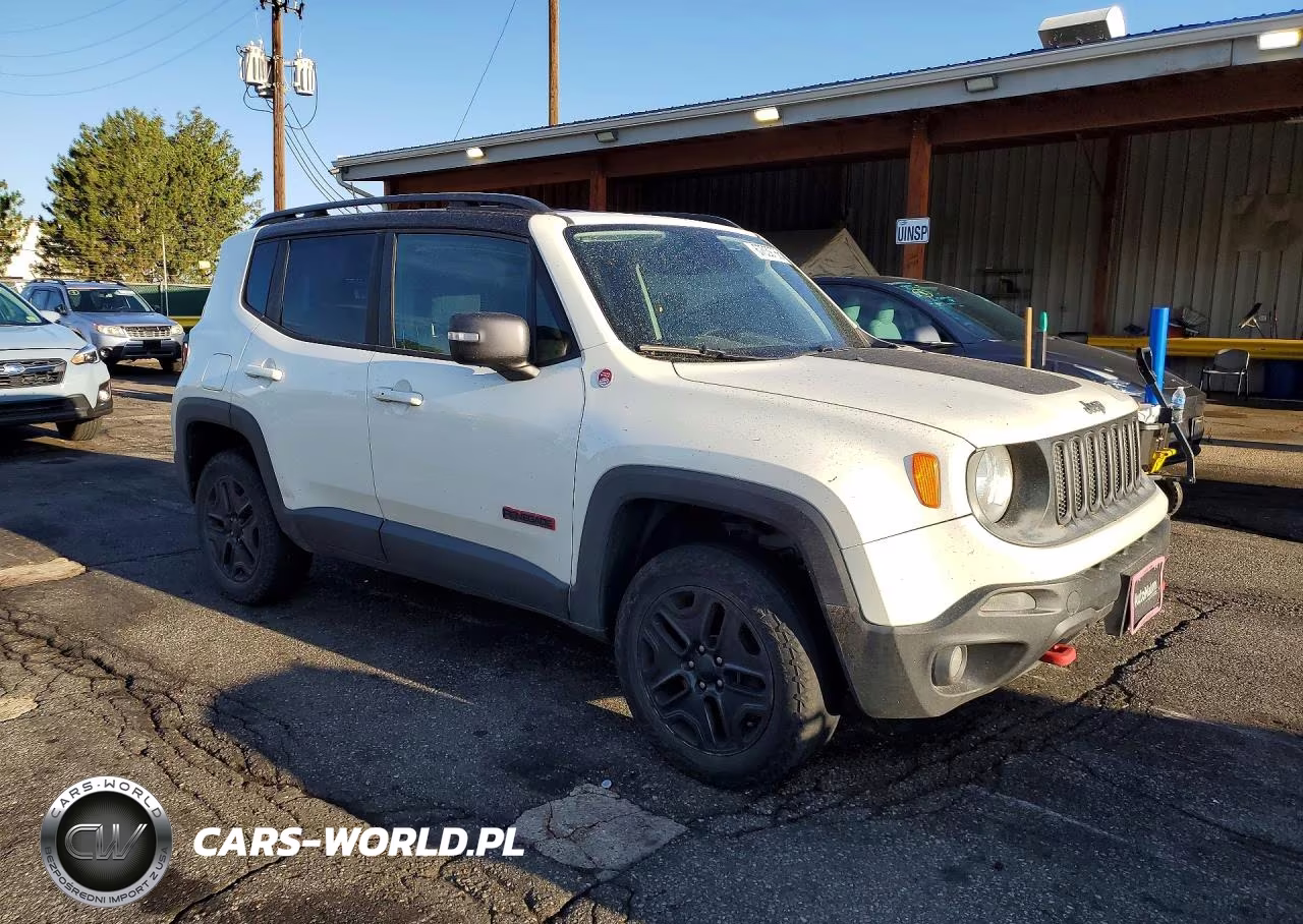 2018 Jeep Renegade Trailhawk VIN:ZACCJBCB3JPH37501 - 4