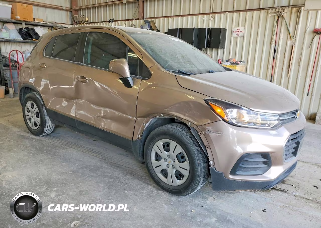 2018 Chevrolet Trax Ls VIN:3GNCJKSB3JL323118 - 4