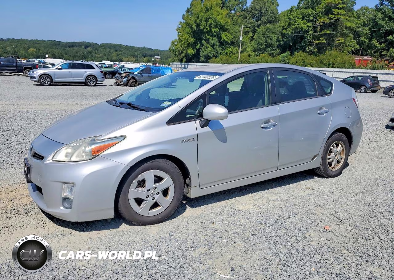 2011 Toyota Prius Two VIN:JTDKN3DU8B1473375 - 1