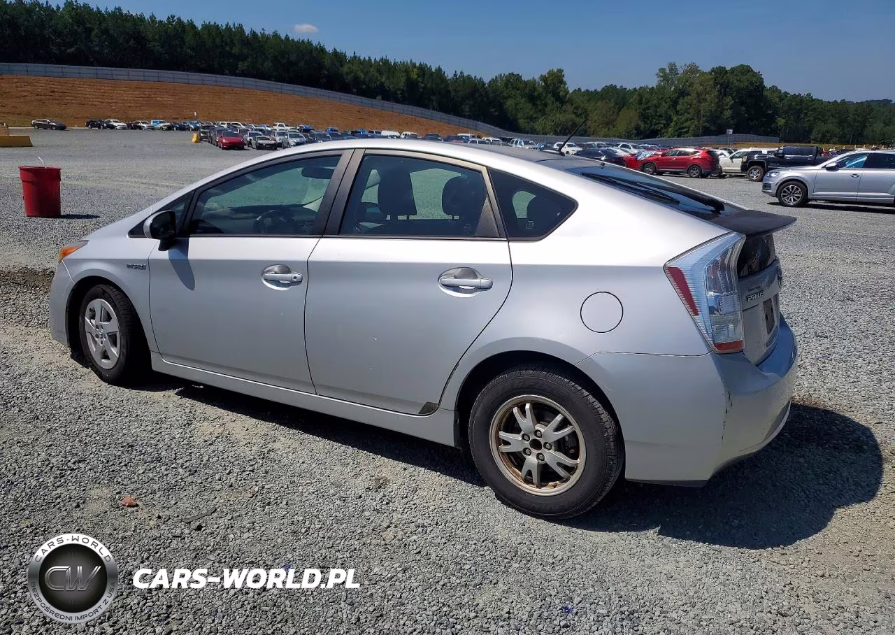 2011 Toyota Prius Two VIN:JTDKN3DU8B1473375 - 2