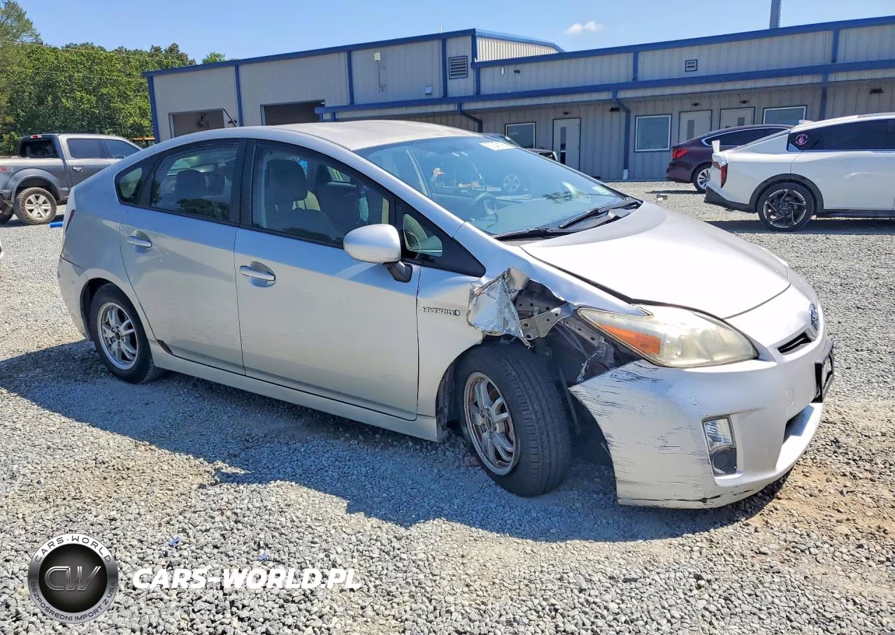 2011 Toyota Prius Two VIN:JTDKN3DU8B1473375 - 4