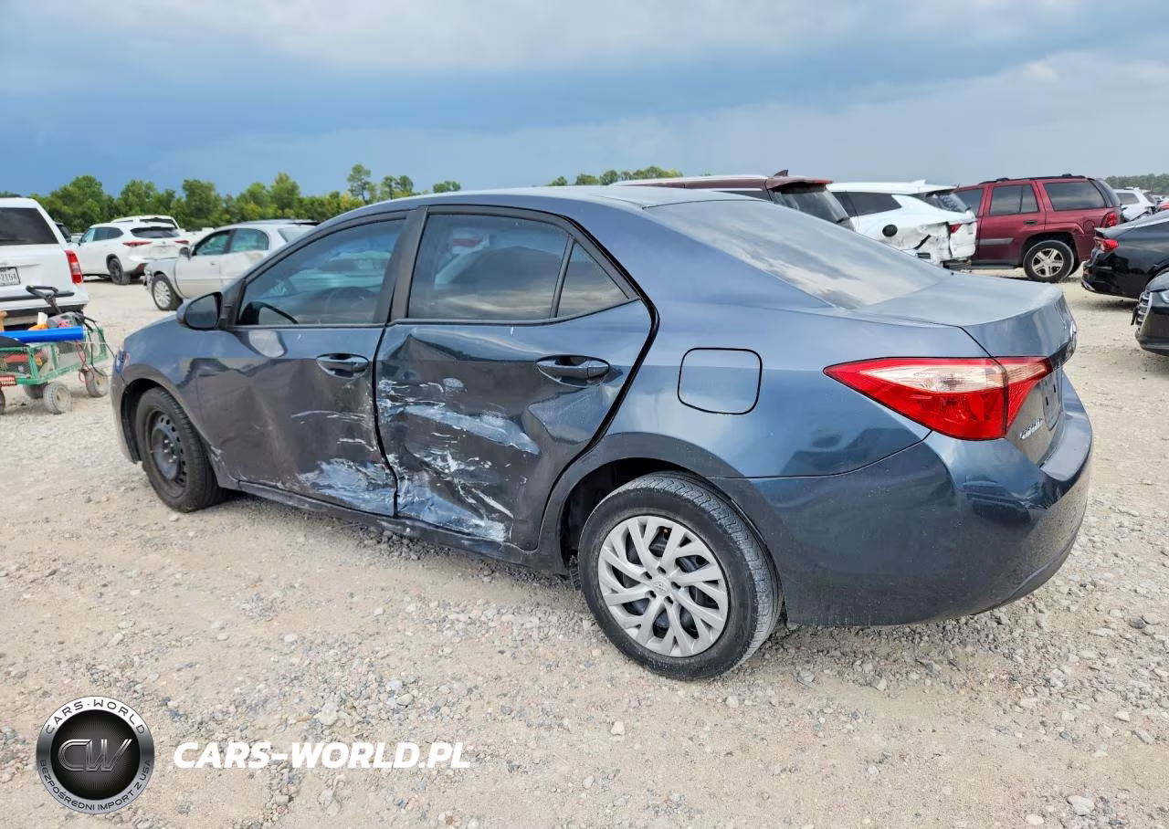 2018 Toyota Corolla Le VIN:5YFBURHE9JP812289 - 2