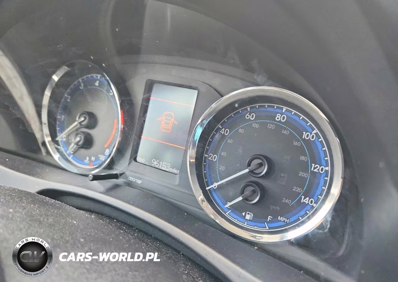 2018 Toyota Corolla Le VIN:5YFBURHE9JP812289 - 9