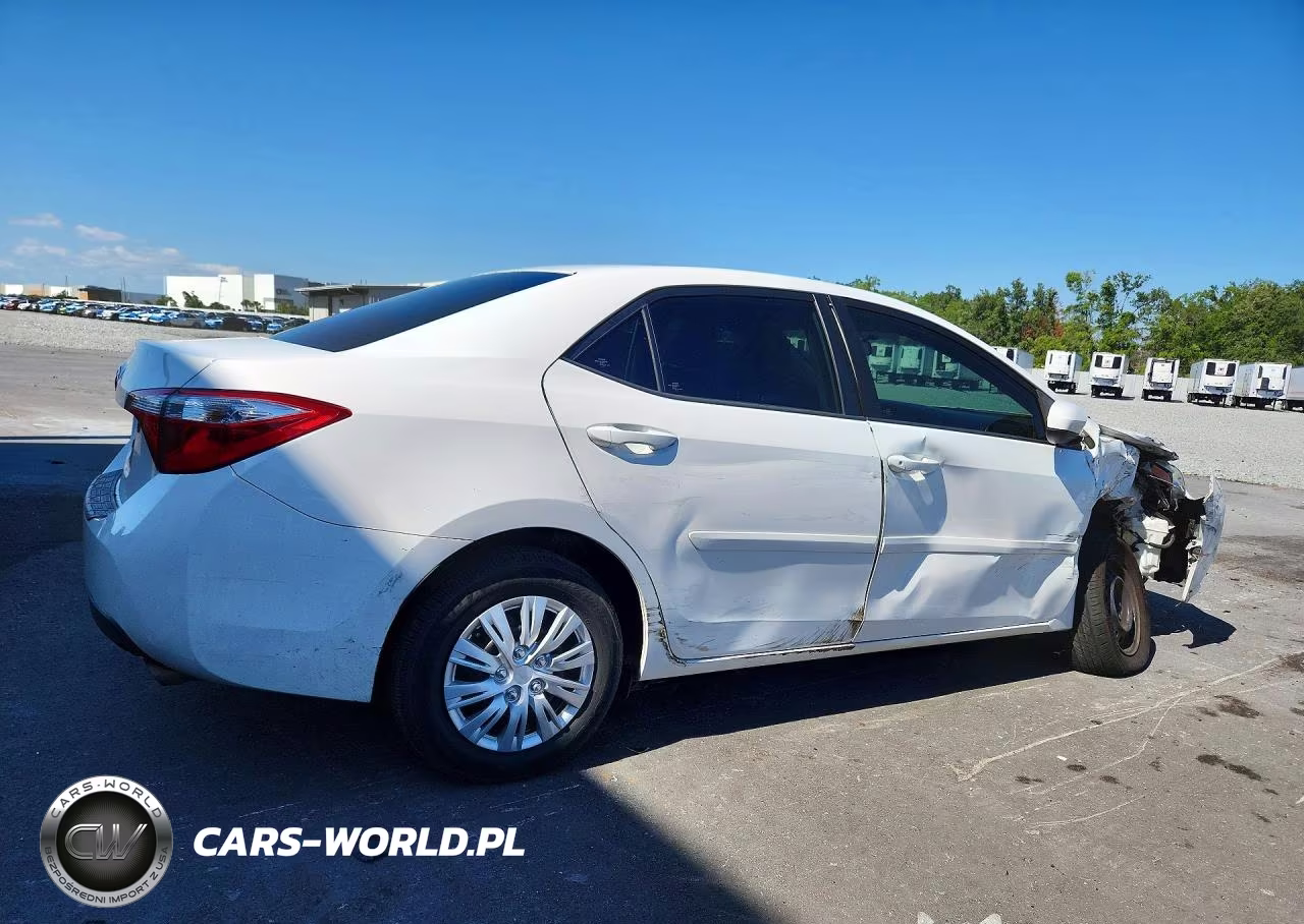2015 Toyota Corolla L VIN:5YFBURHE5FP336162 - 3