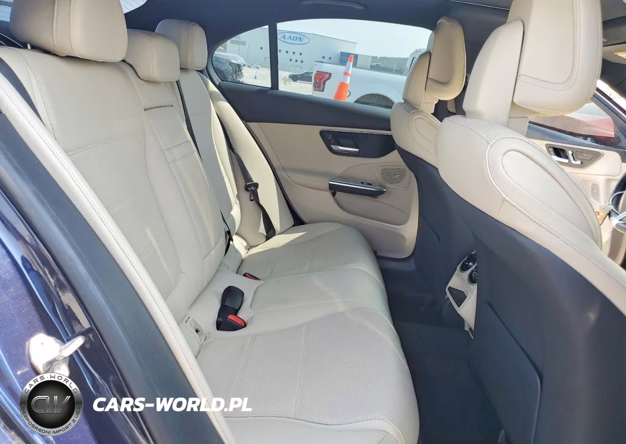 2023 Mercedes-Benz C 300 4Matic VIN:W1KAF4HBXPR100912 - 10