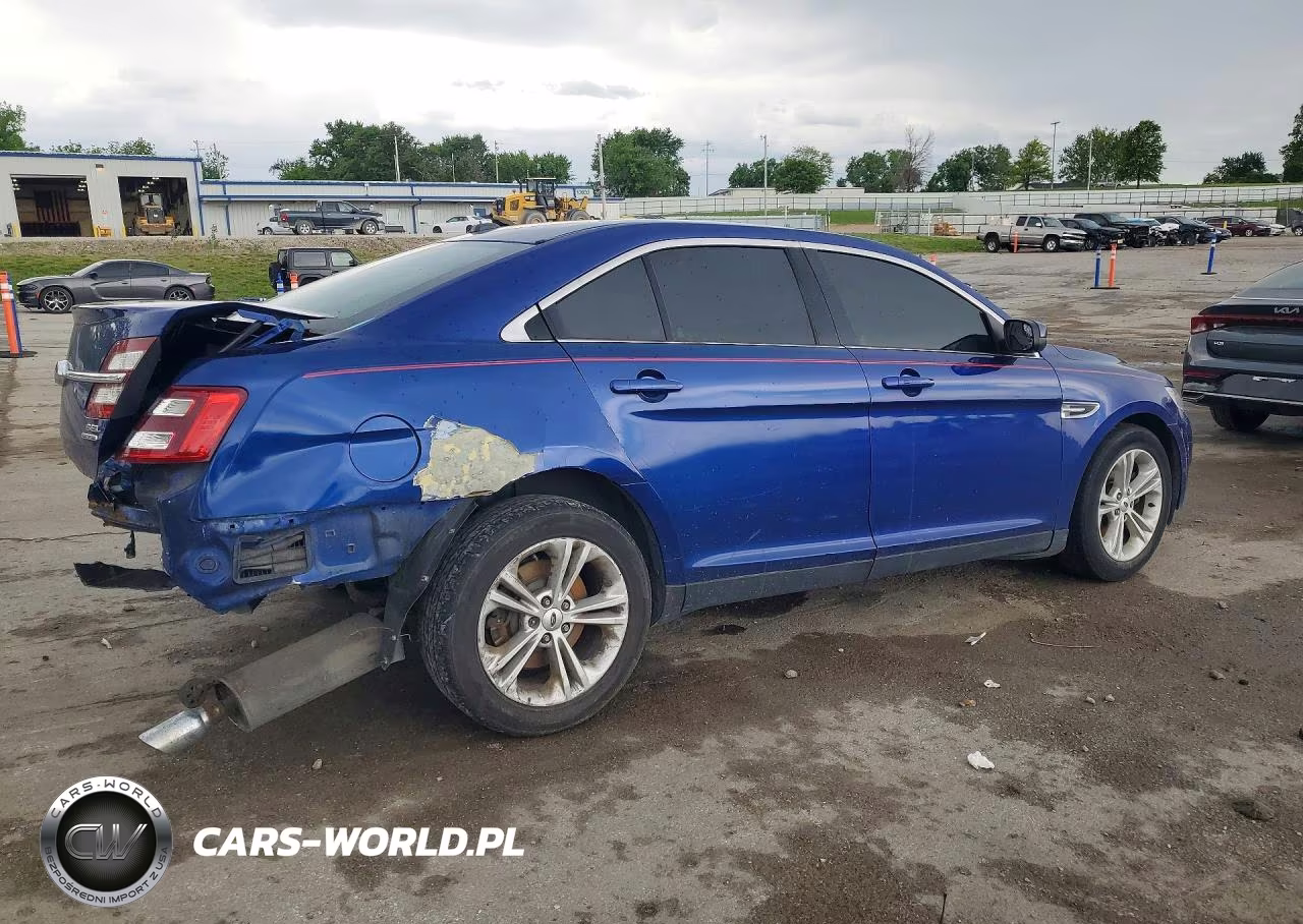 2015 Ford Taurus VIN:1FAHP2E81FG148723 - 3