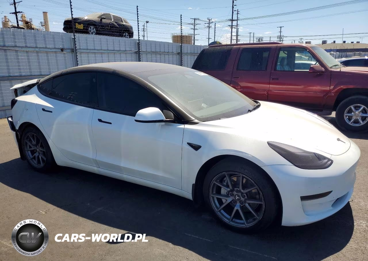 2023 Tesla Model 3 VIN:5YJ3E1EA0PF595742 - 4