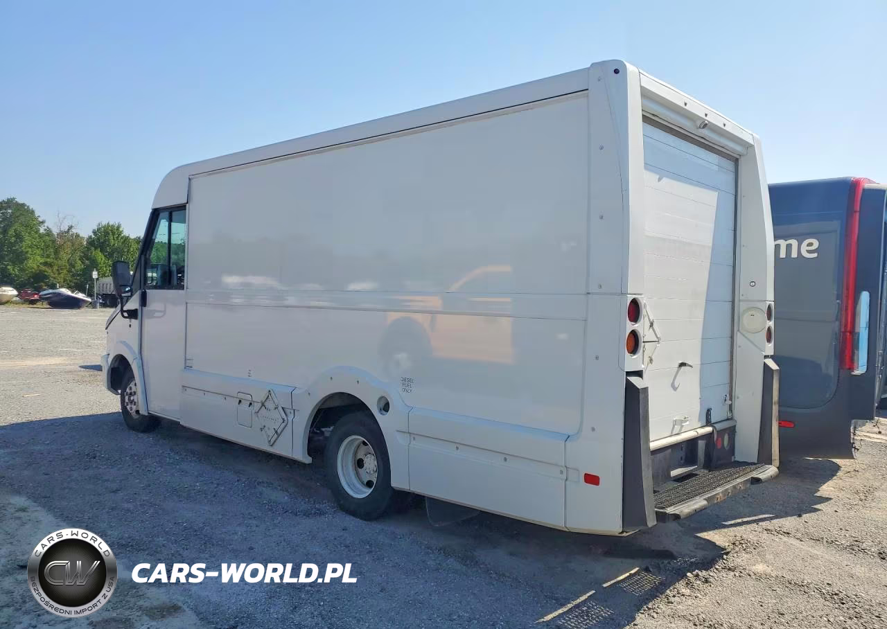 2016 Isuzu Reach Delivery Van VIN:JALB4T17XG7W00048 - 2