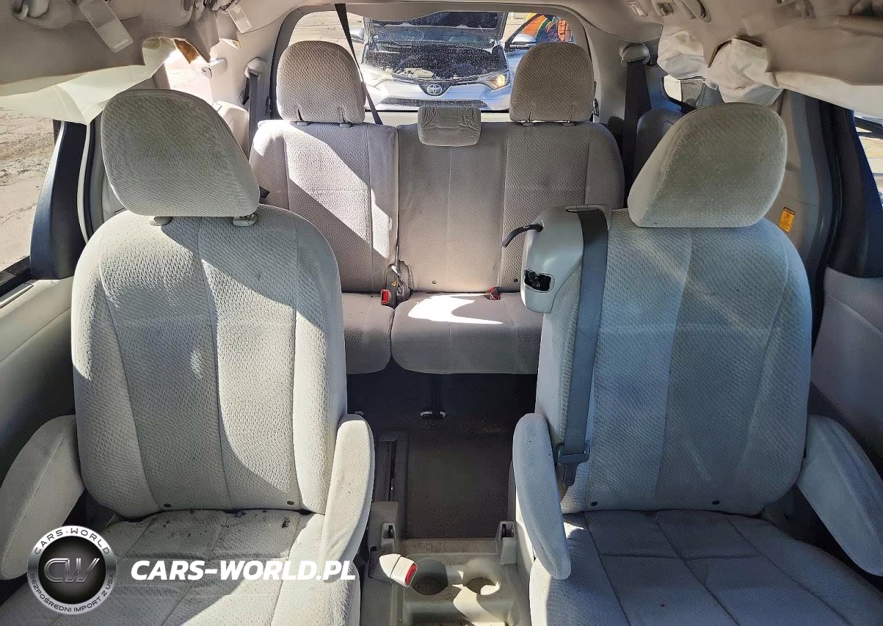 2011 Toyota Sienna Le VIN:5TDKK3DC9BS070847 - 10