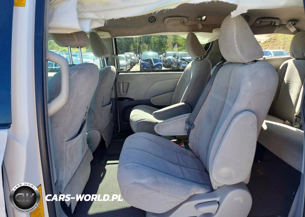 2011 Toyota Sienna Le VIN:5TDKK3DC9BS070847 - 11