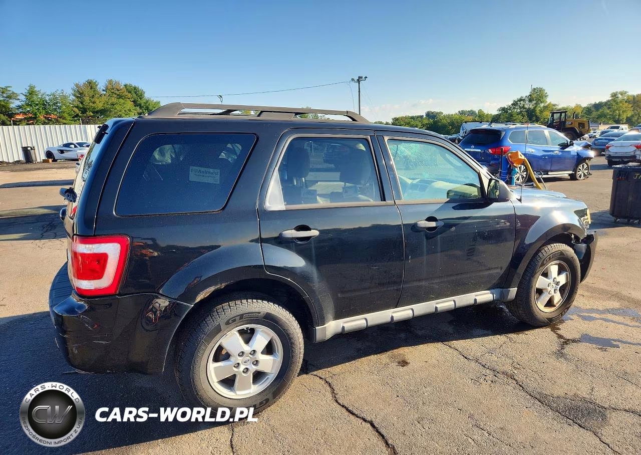 2010 Ford Escape Xlt VIN:1FMCU9D78AKD41306 - 3