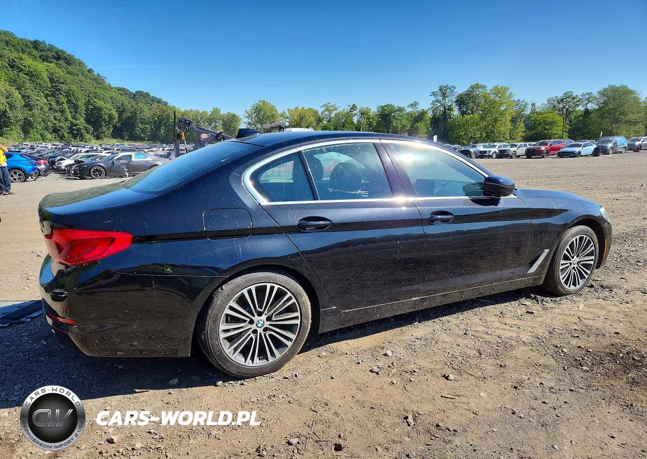 2019 BMW 530 Xi VIN:WBAJA7C59KWW18870 - 3