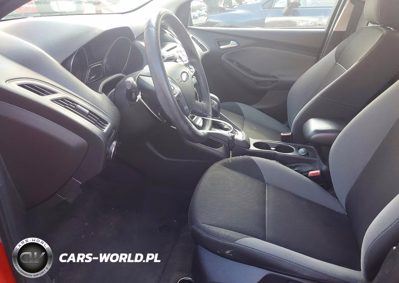 2014 Ford Focus Se VIN:1FADP3F26EL322189 - 7