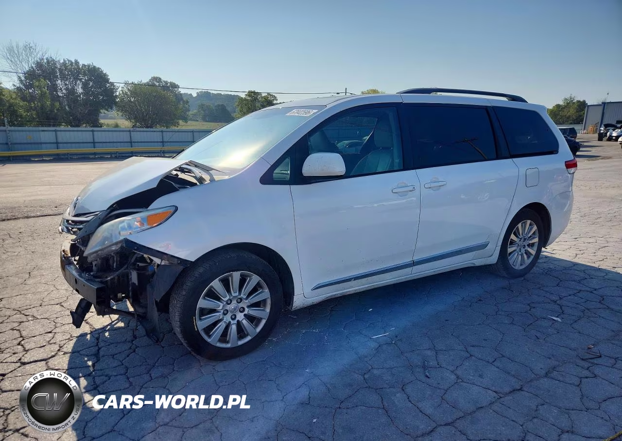 2014 Toyota Sienna Xle 7-Passenger – zdjęcie 1 z 14
