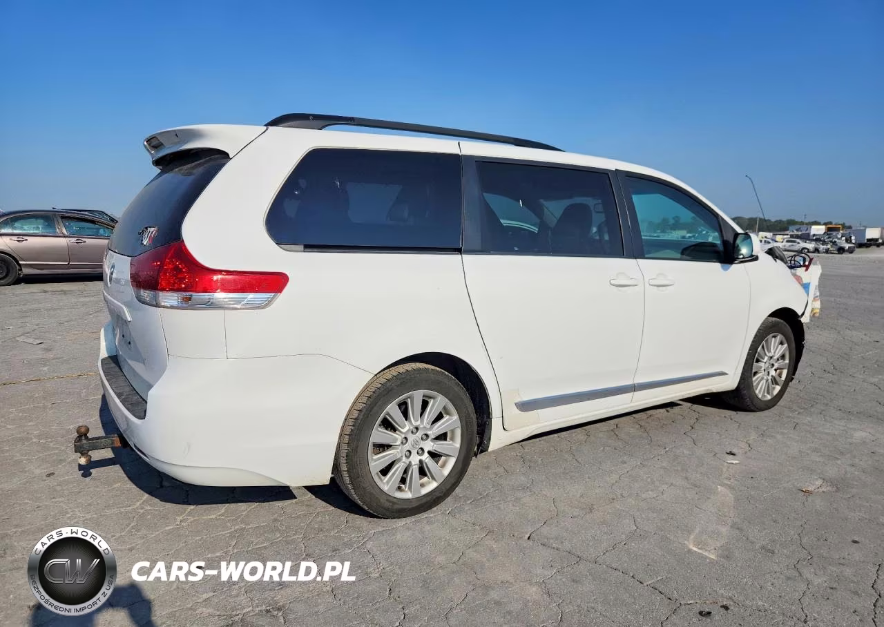 2014 Toyota Sienna Xle 7-Passenger VIN:5TDDK3DC1ES079488 - 3
