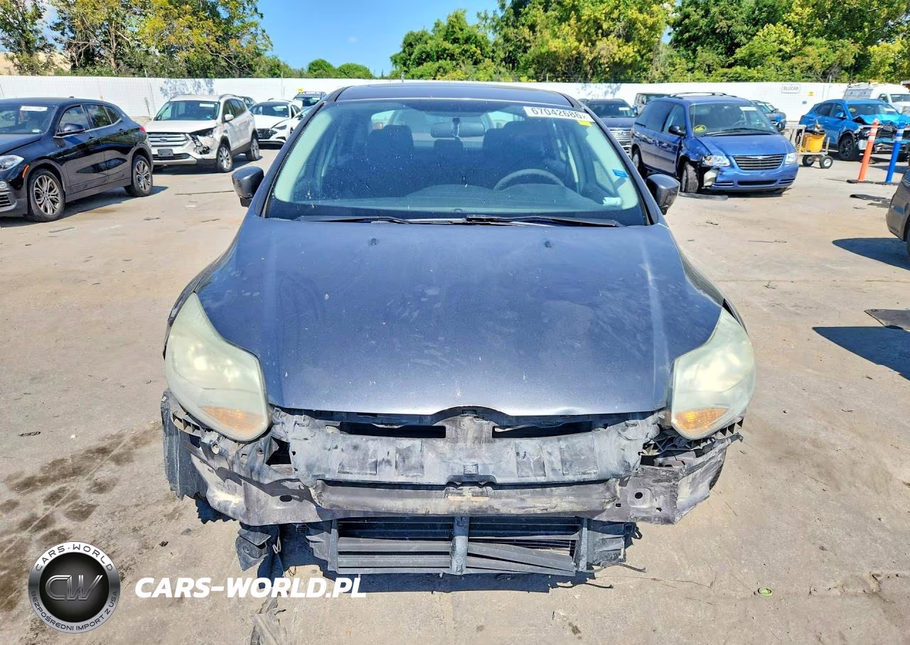 2014 Ford Focus Se VIN:1FADP3F27EL332665 - 5