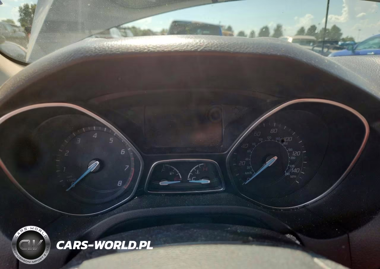 2014 Ford Focus Se VIN:1FADP3F27EL332665 - 9