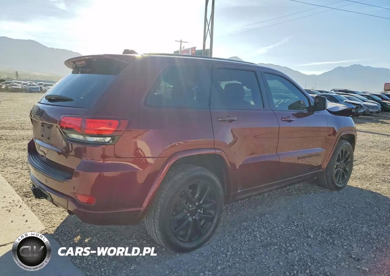 2020 Jeep Grand Cherokee Laredo VIN:1C4RJFAG9LC437050 - 3