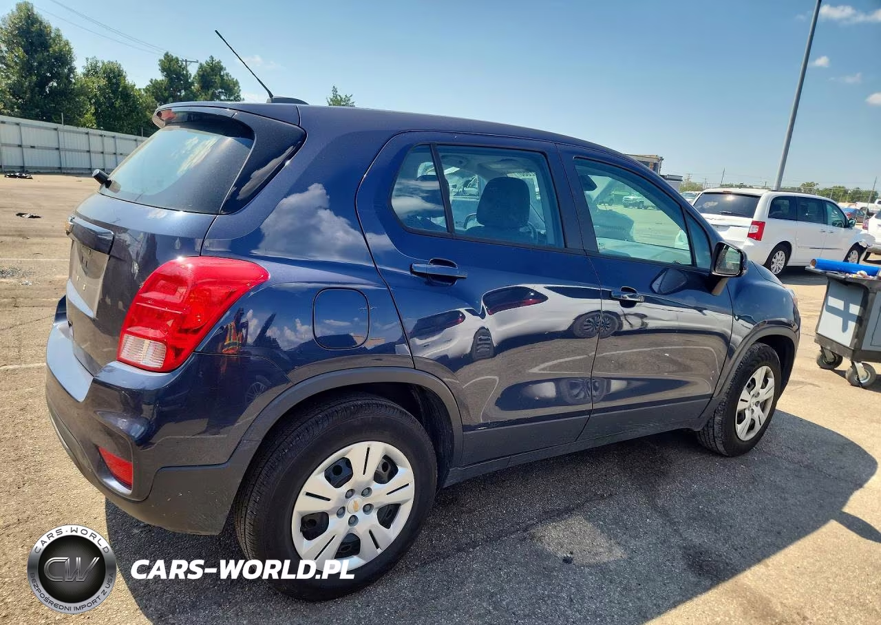 2019 Chevrolet Trax Ls VIN:3GNCJKSB6KL160482 - 3