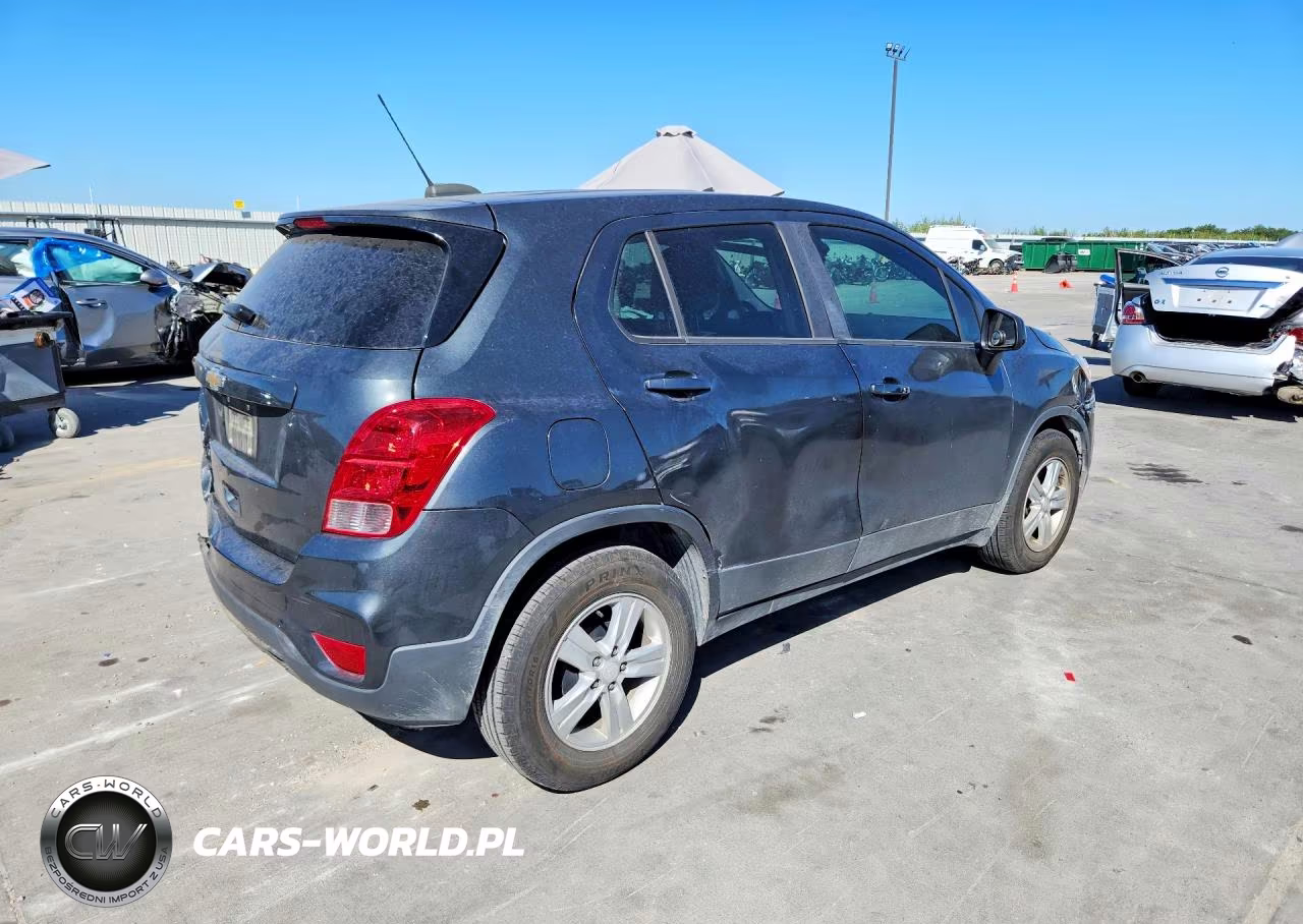 2020 Chevrolet Trax Ls VIN:3GNCJKSBXLL264510 - 3
