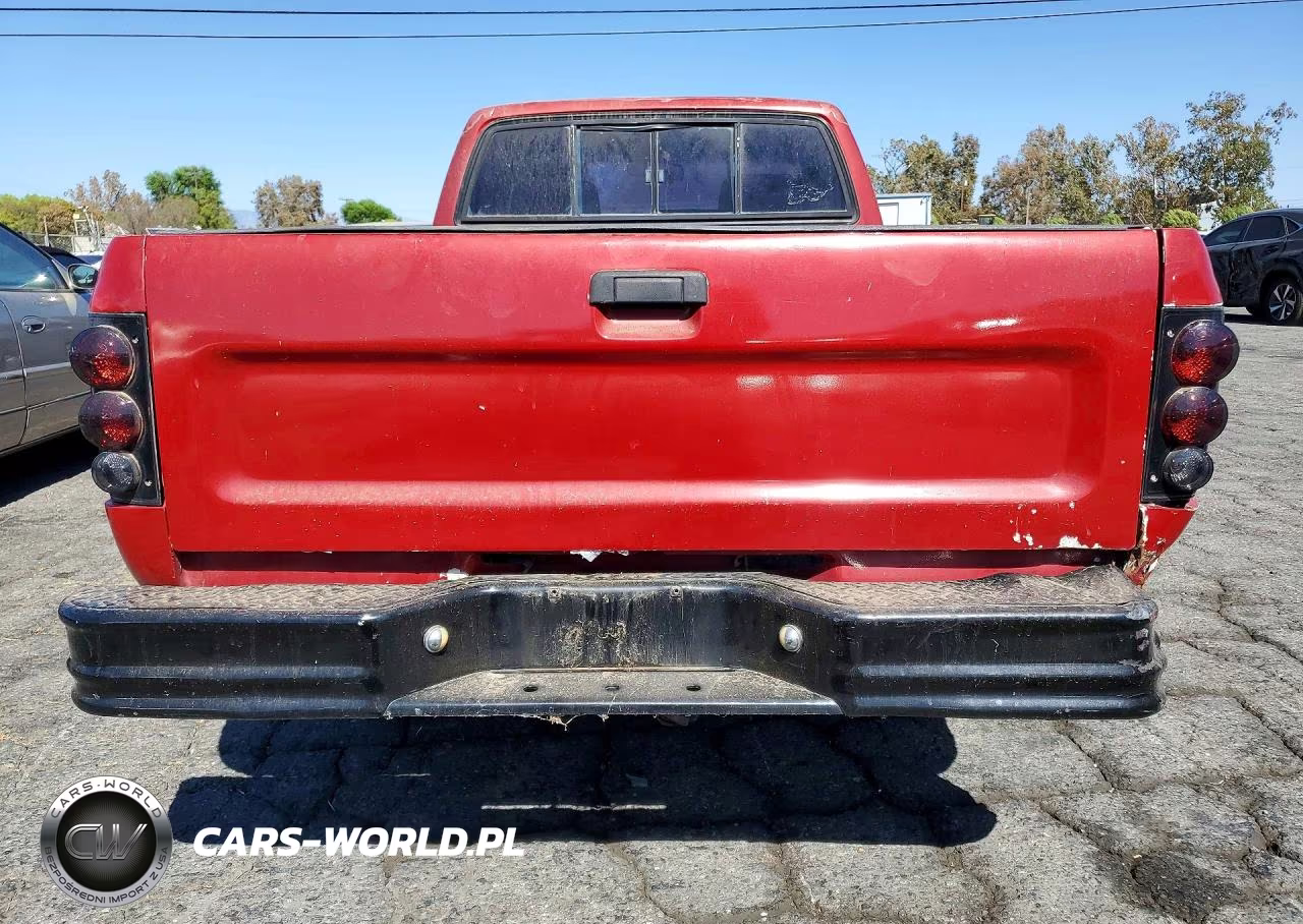1989 Toyota Pickup Deluxe VIN:JT4RN81P9K0024657 - 6