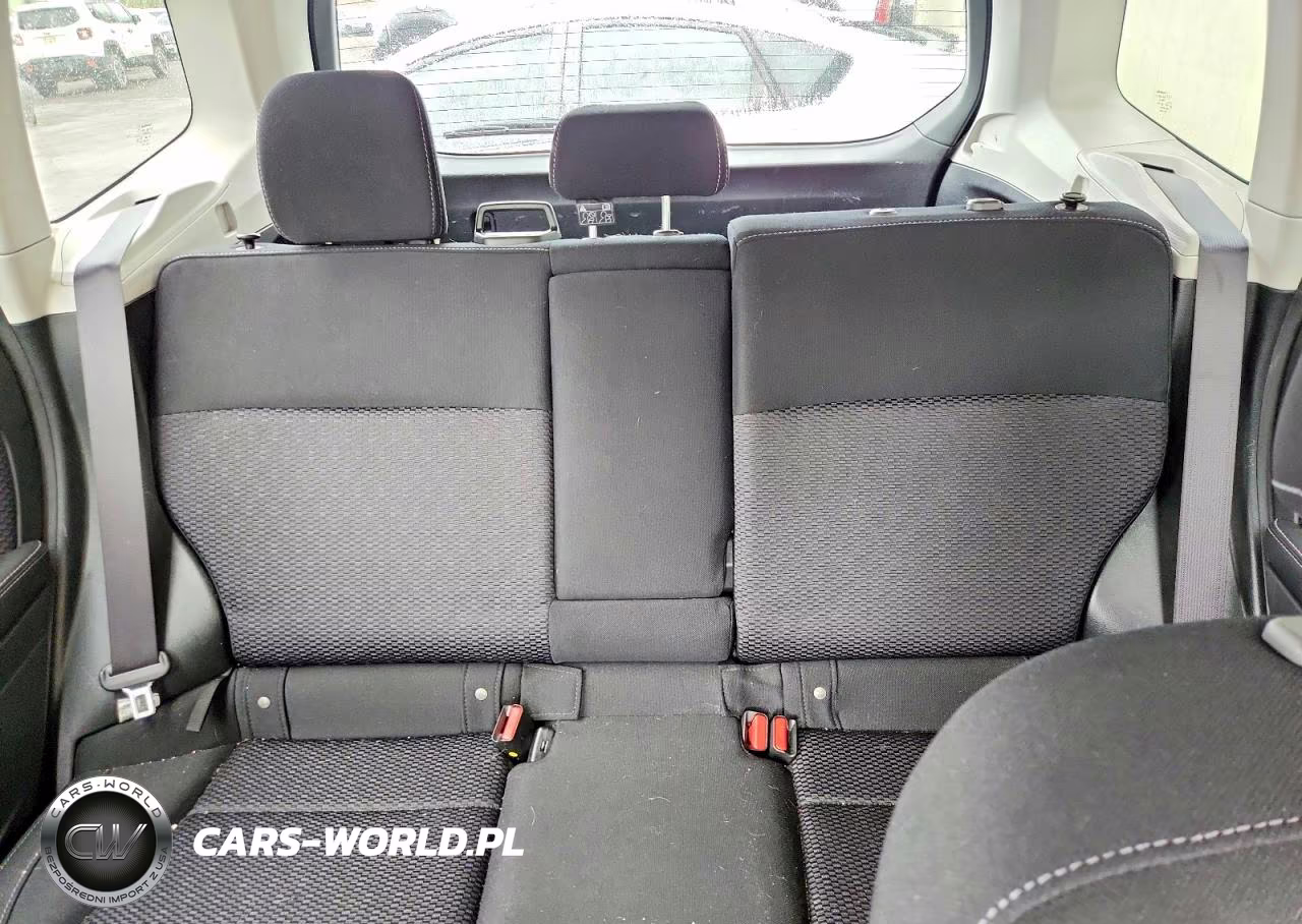 2018 Subaru Forester 2.5I Premium VIN:JF2SJADC7JH610188 - 10