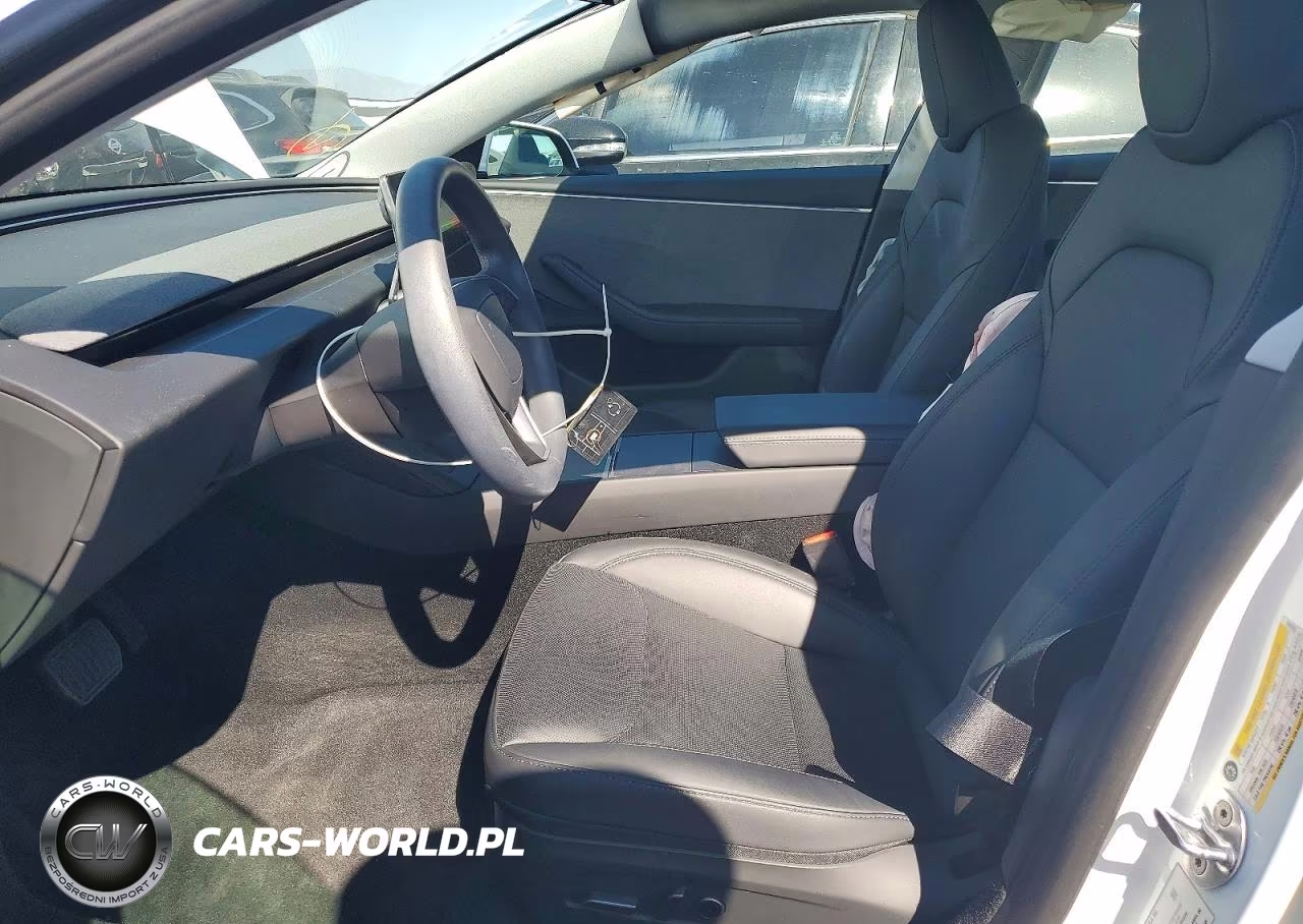 2025 Tesla Model 3 VIN:5YJ3E1EA2SF006036 - 7