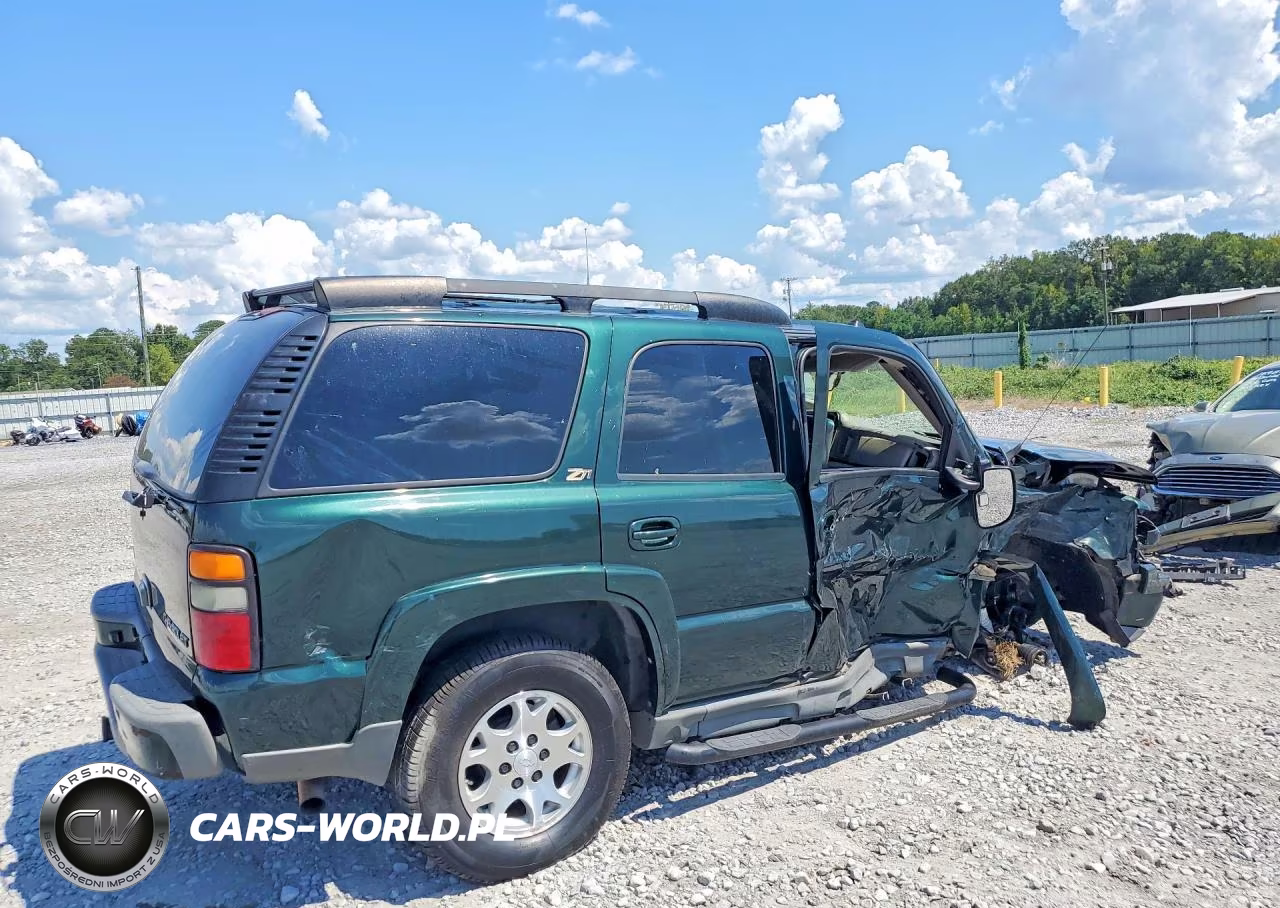 2004 Chevrolet Tahoe K1500 VIN:1GNEK13Z74R295106 - 3