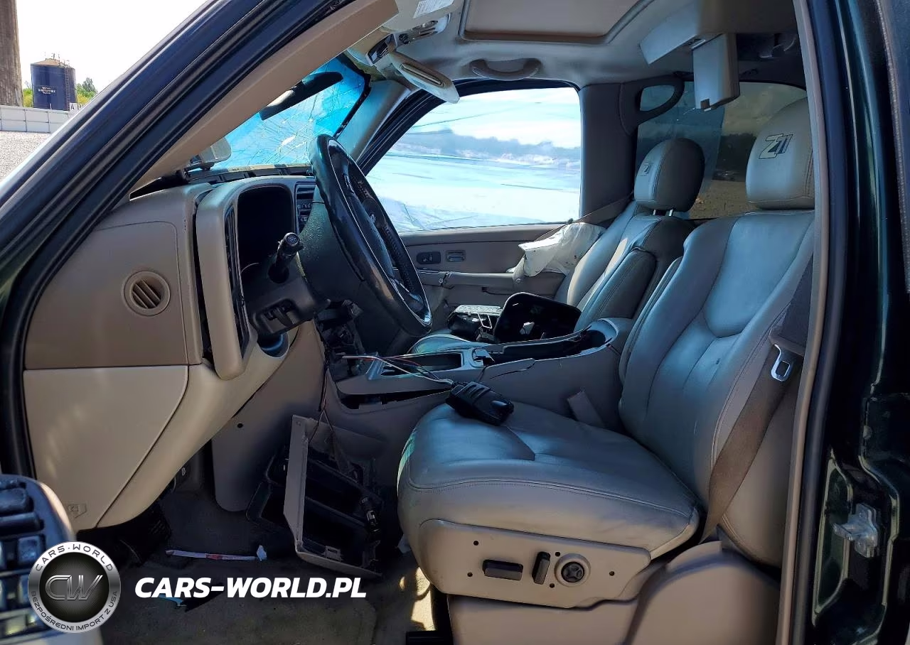 2004 Chevrolet Tahoe K1500 VIN:1GNEK13Z74R295106 - 7