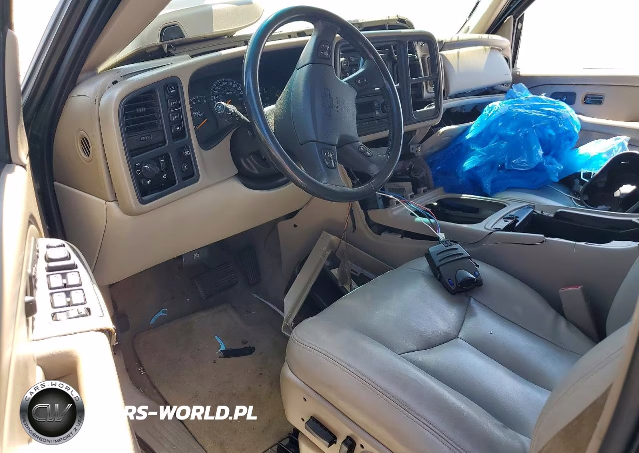 2004 Chevrolet Tahoe K1500 VIN:1GNEK13Z74R295106 - 8