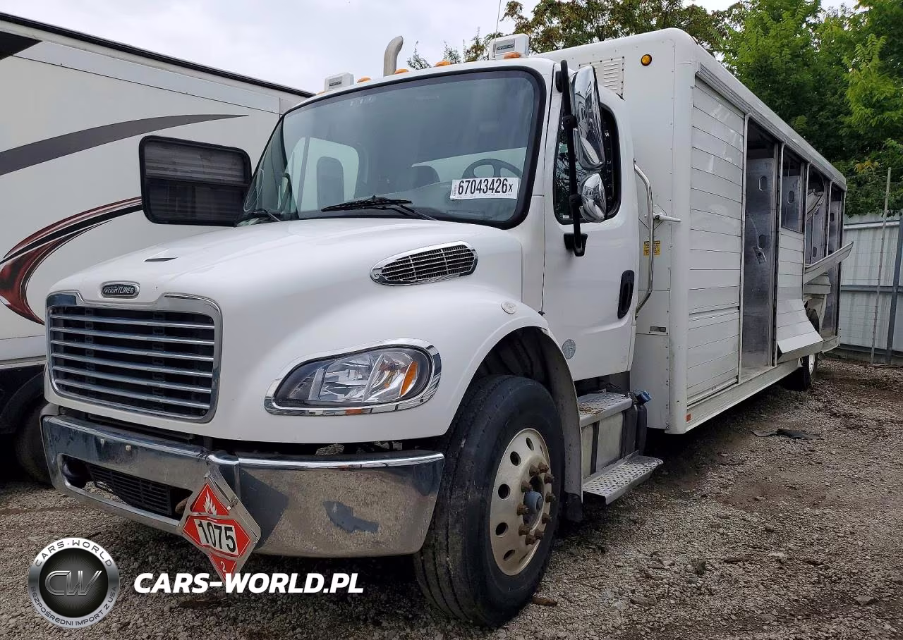 2021 Freightliner Business Class M2 Delivery Truck