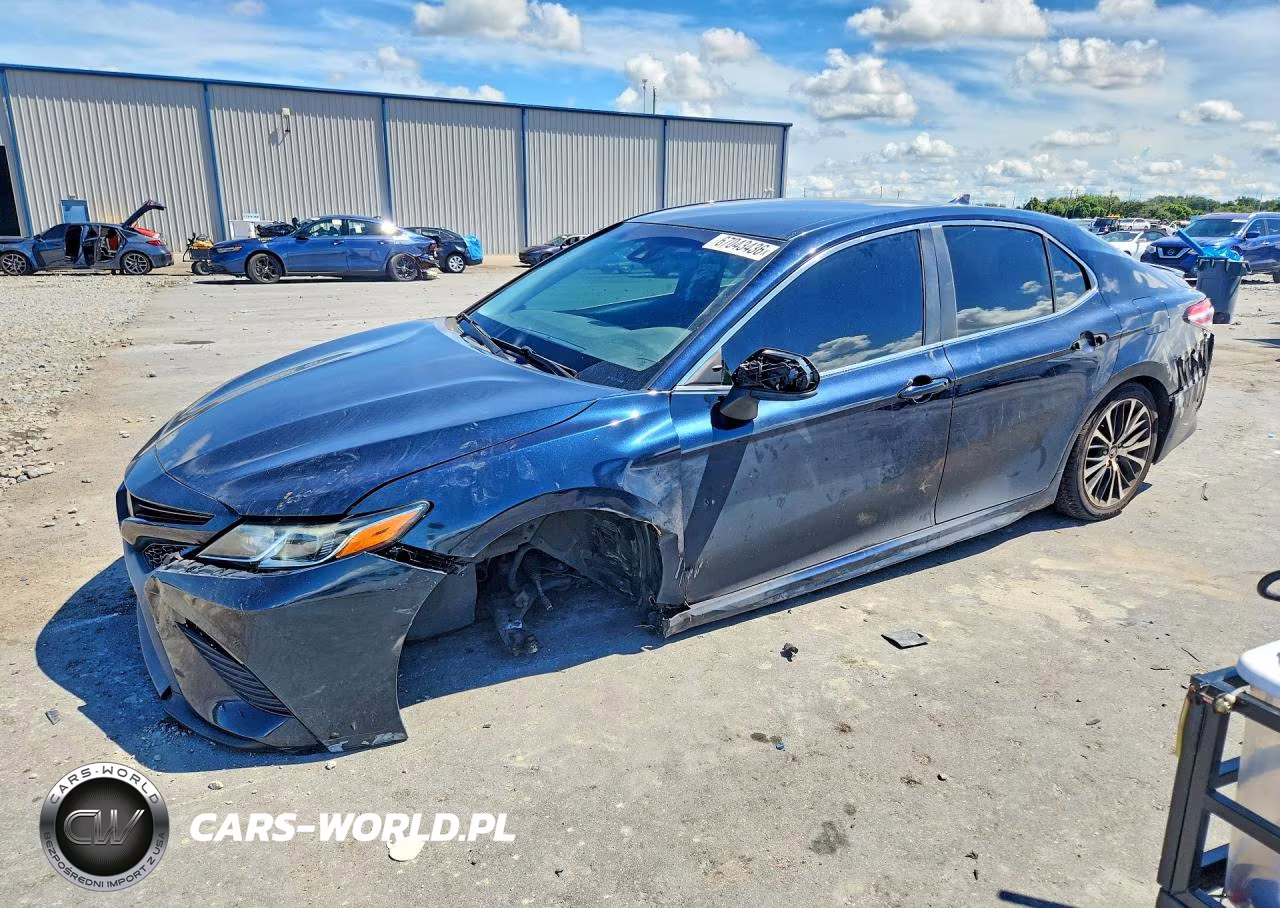 2020 Toyota Camry Se
