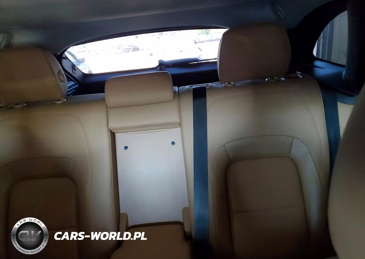 2023 Jaguar F-Pace S VIN:SADCJ2EX6PA715272 - 10