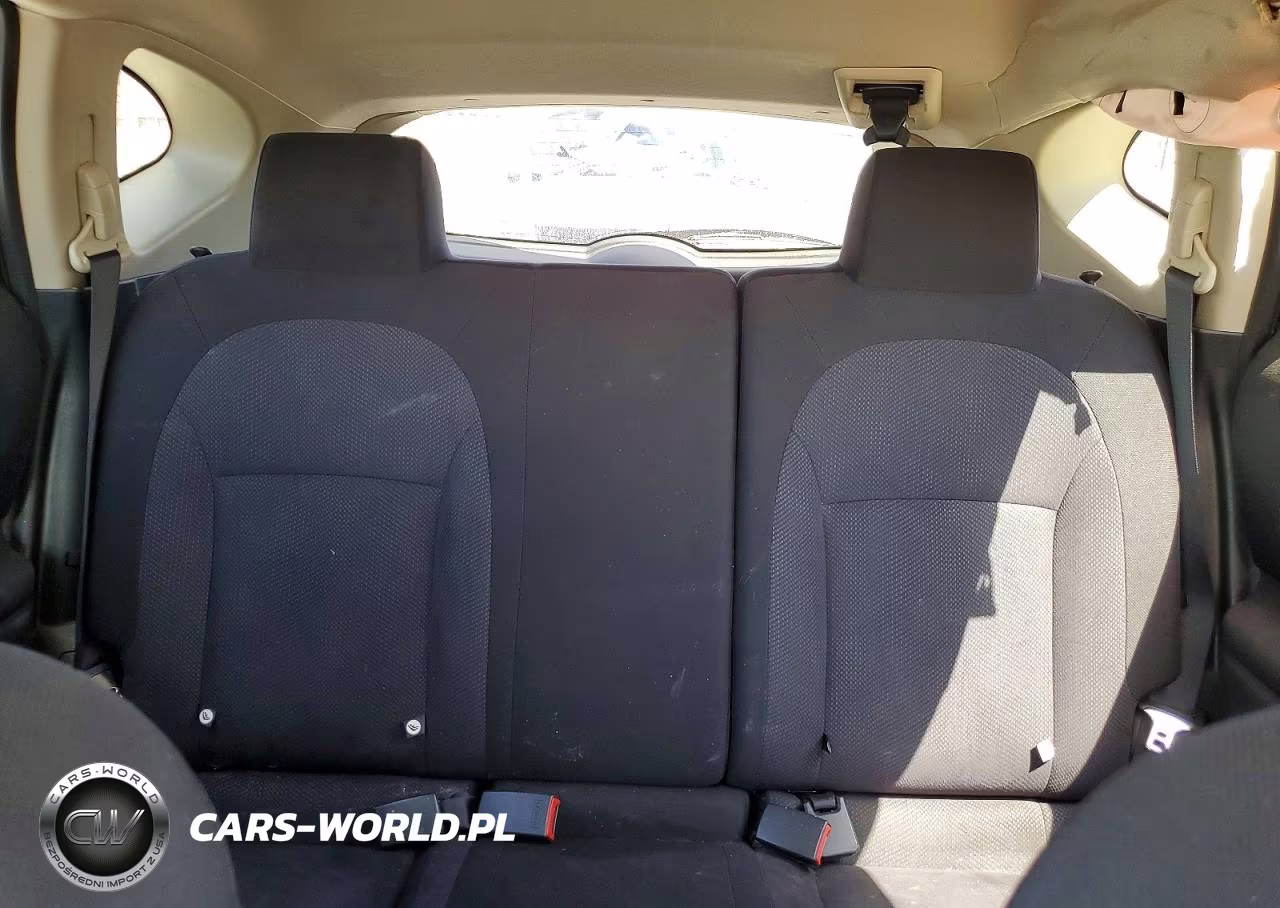 2012 Nissan Rogue S VIN:JN8AS5MV1CW717966 - 10