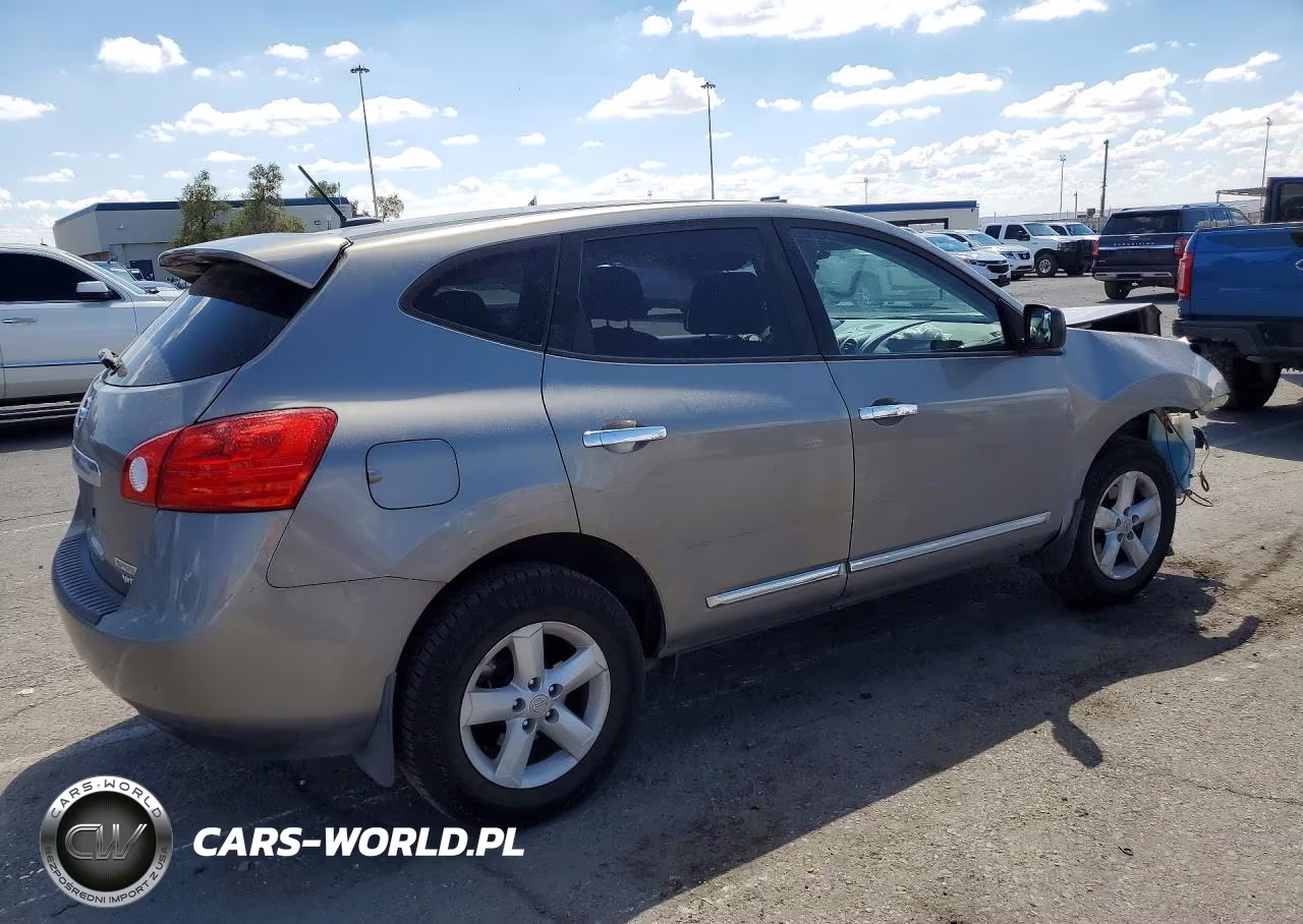 2012 Nissan Rogue S VIN:JN8AS5MV1CW717966 - 3