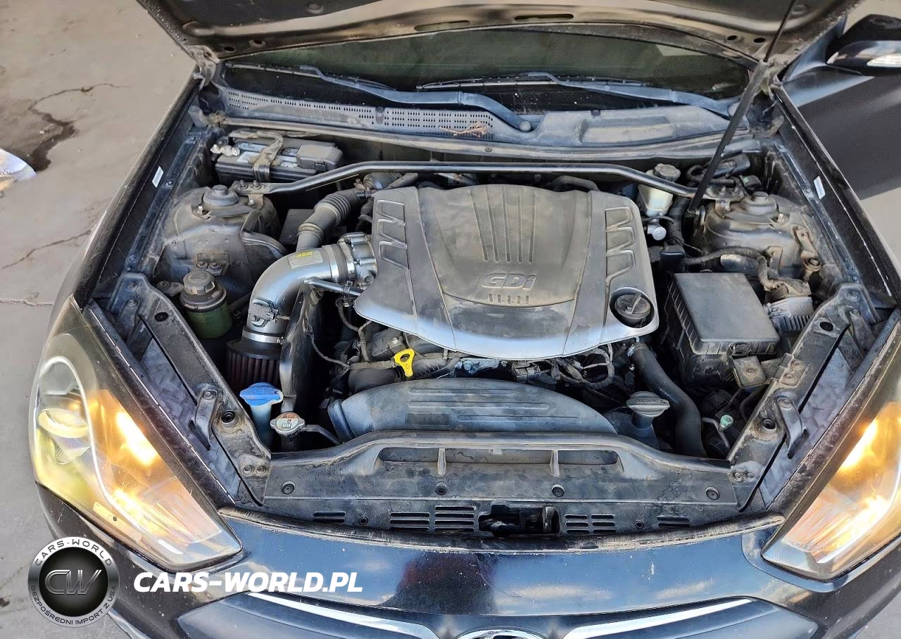 2013 Hyundai Genesis Coupe 3.8 Track VIN:KMHHU6KJ8DU103290 - 11