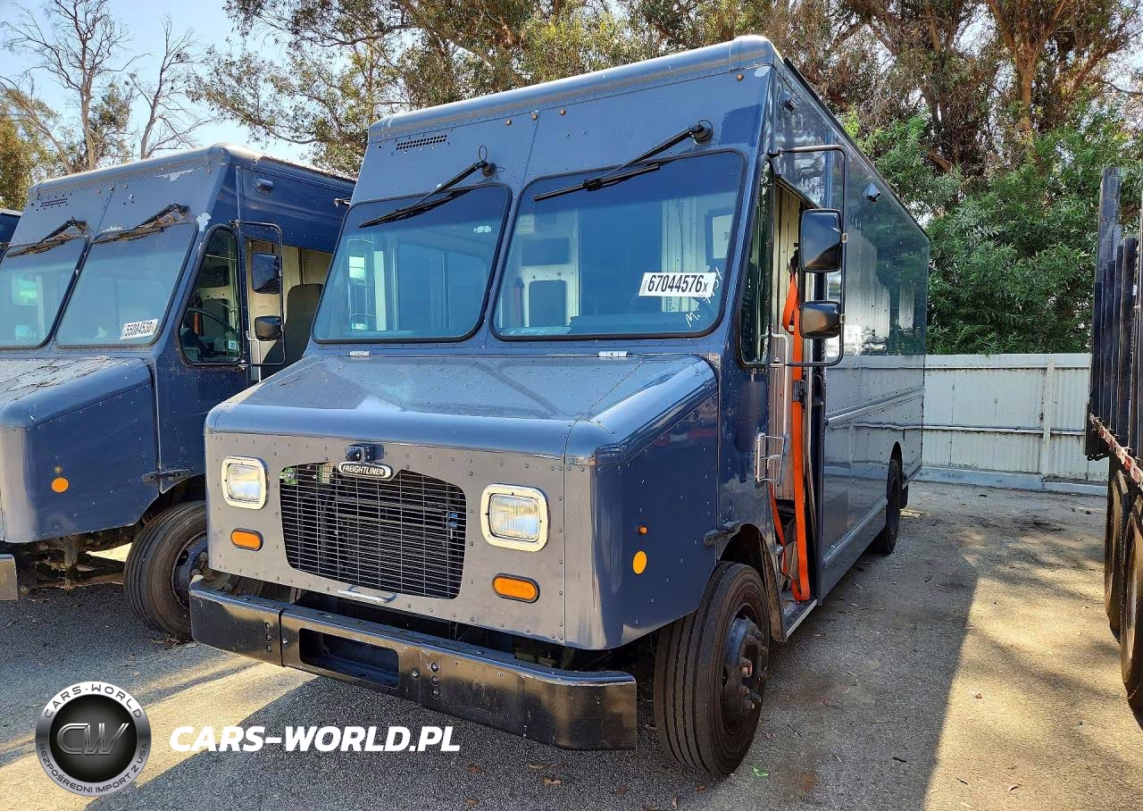 2021 Freightliner Mt45G Chassis Delivery Truck