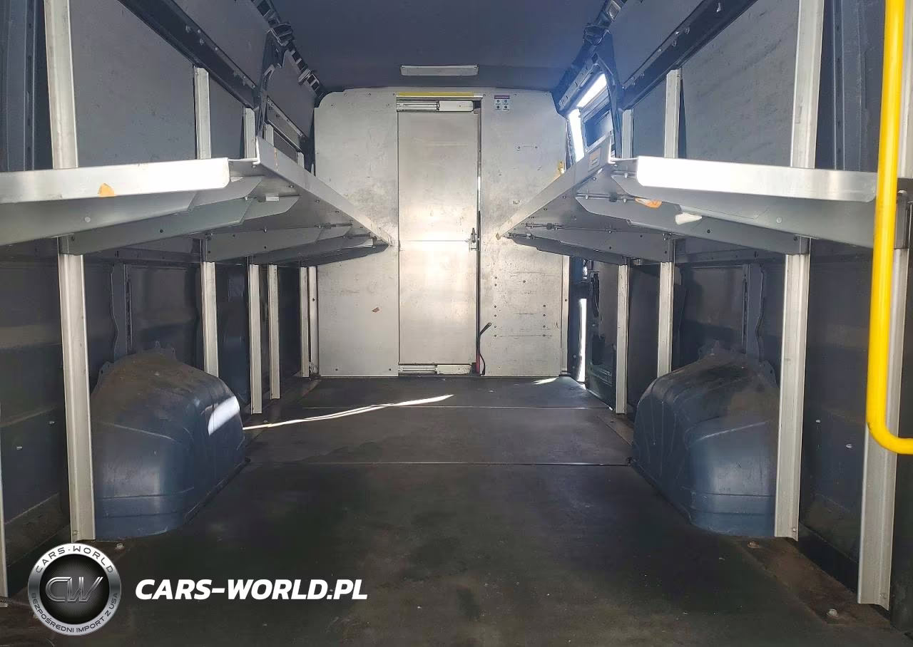 2020 Ram Promaster 3500 Delivery Van VIN:3C6URVJG9LE129034 - 10